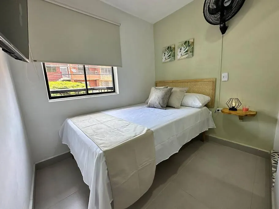 Amplia Casa Para Grupos Grandes, Comoda Y Acogedora Medellín Kolumbie